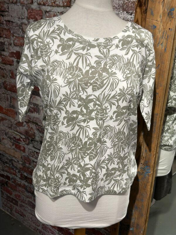 Blue Seven t-shirt khaki print