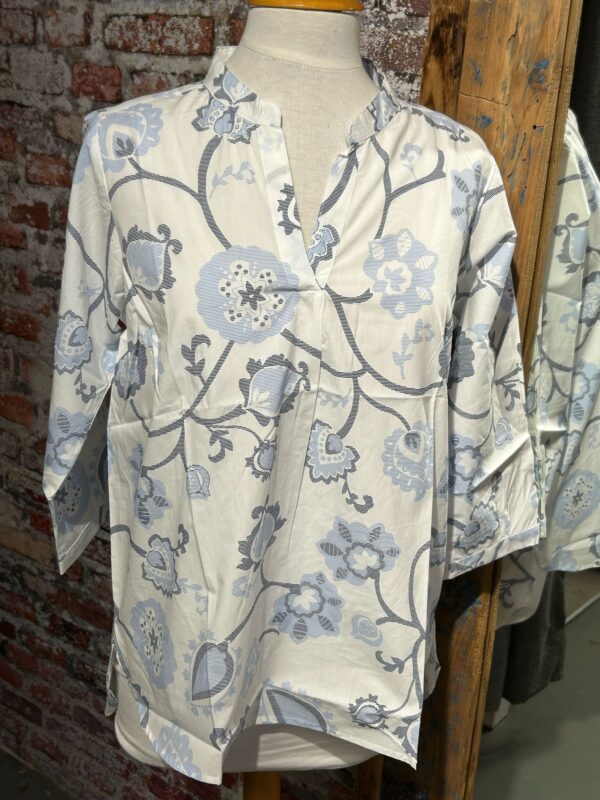 Blue Seven t-shirt wit blauwe bloemprint
